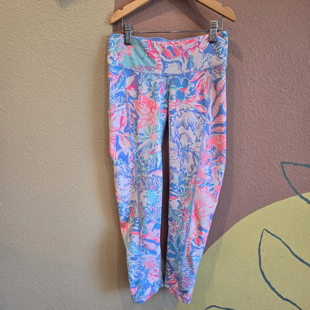 Lilly Pulitzer Luxletic Weekender Floral Midi Crops XS - Picture 4 of 12